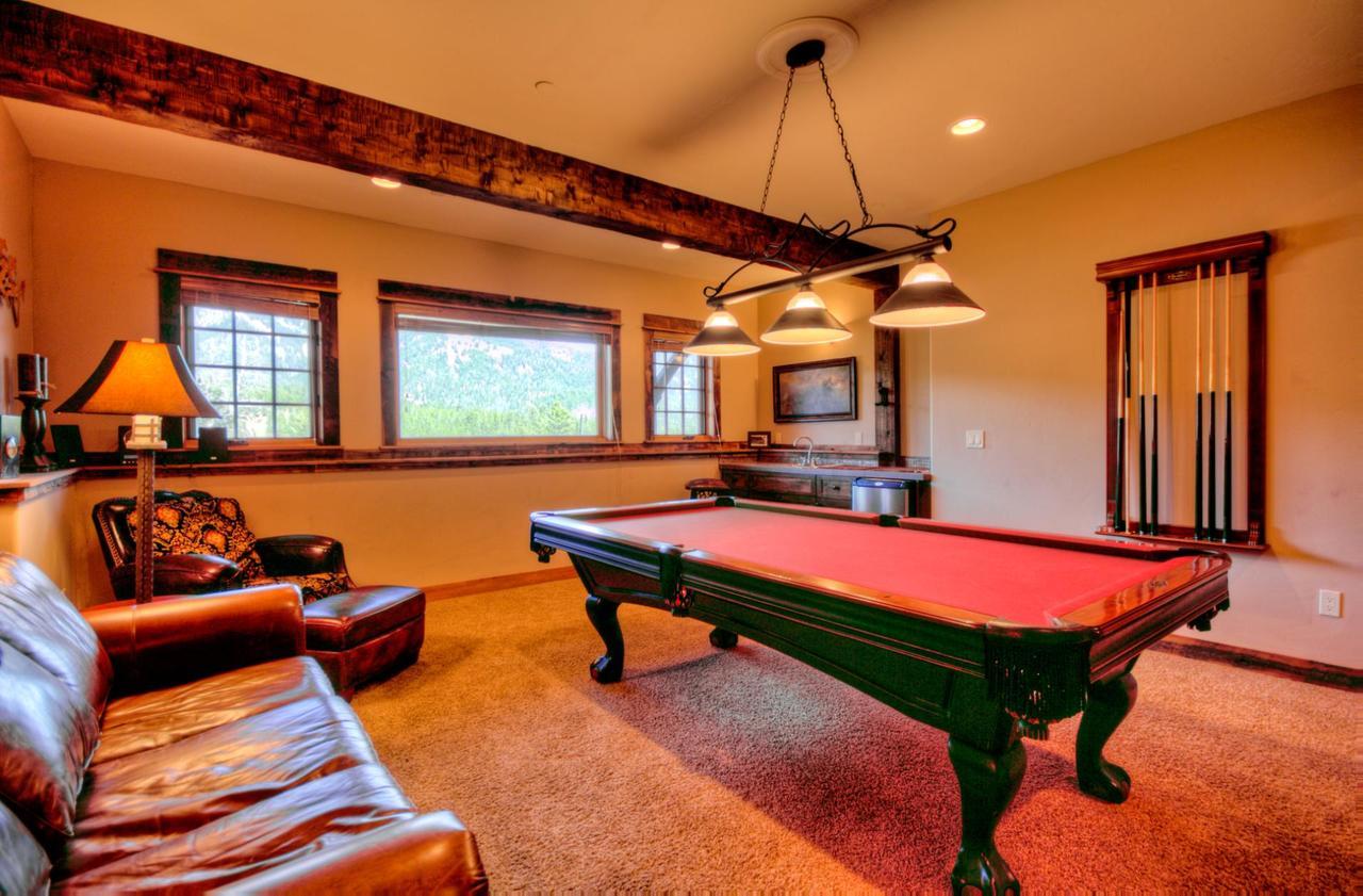 Antler Ridge Lodge Big Sky Extérieur photo